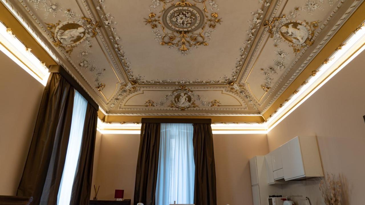 Duca Di Sarro Le Suites Katania Zewnętrze zdjęcie