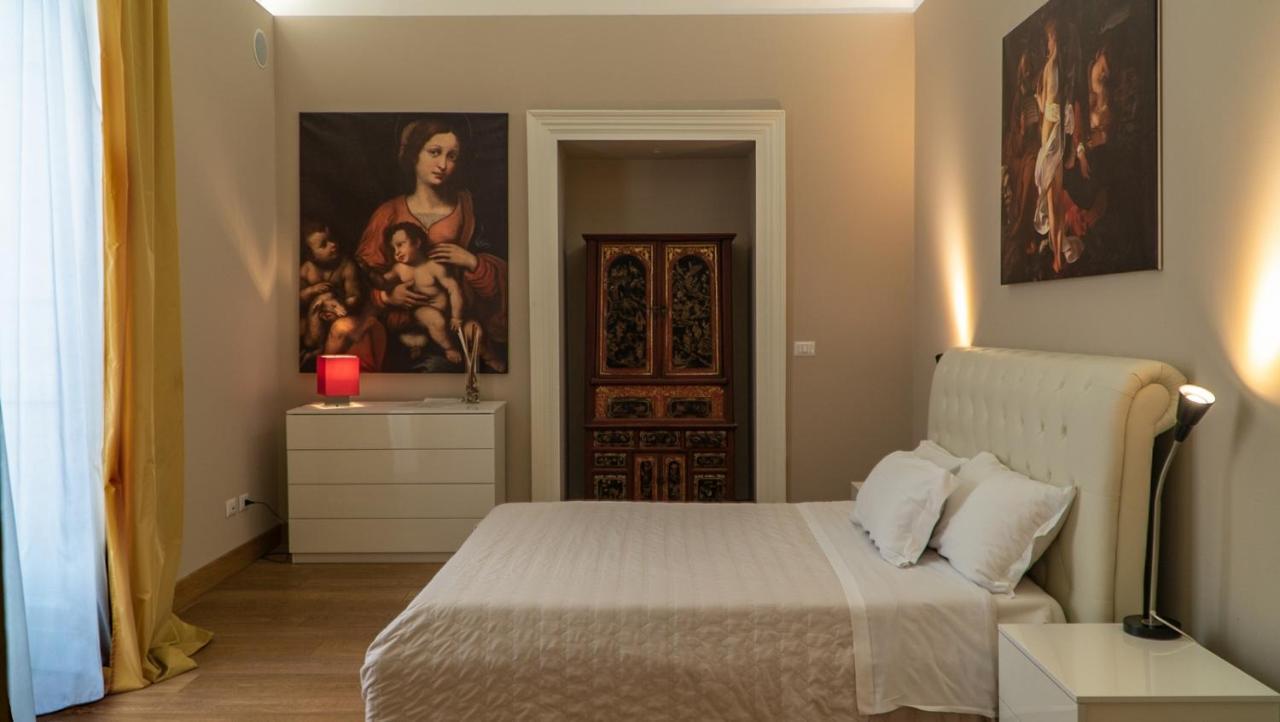 Duca Di Sarro Le Suites Katania Zewnętrze zdjęcie