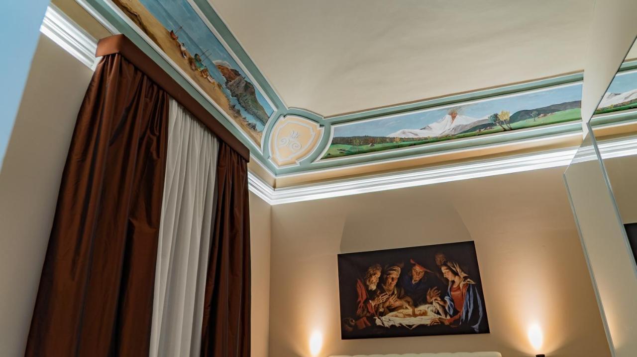 Duca Di Sarro Le Suites Katania Zewnętrze zdjęcie