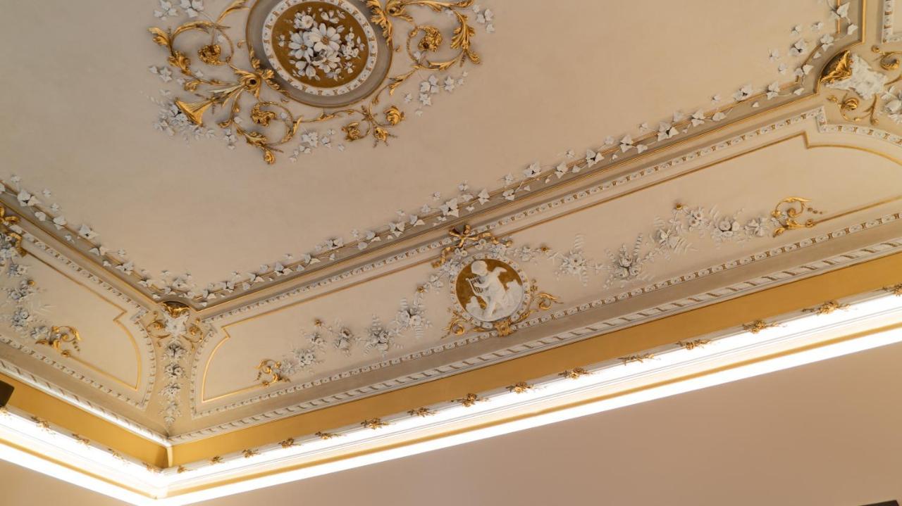 Duca Di Sarro Le Suites Katania Zewnętrze zdjęcie